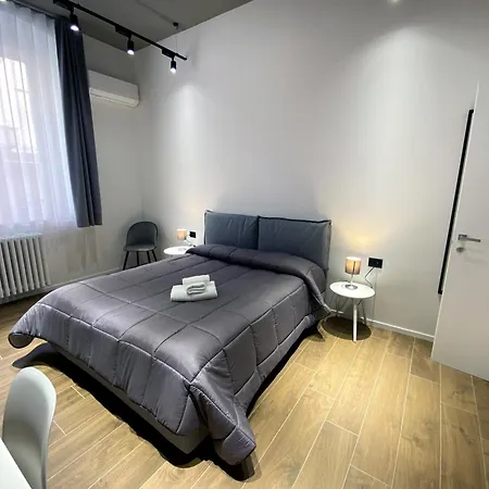 Business Via Isonzo Bed & Breakfast