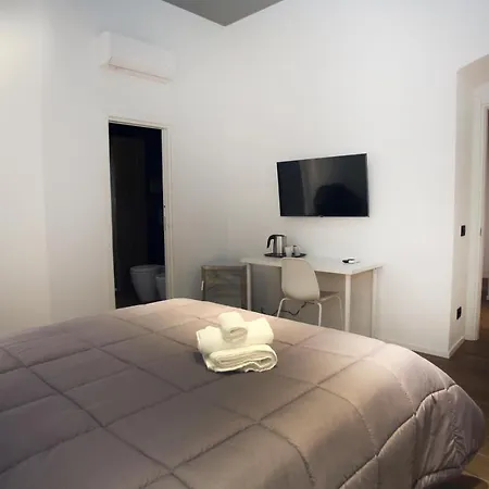 Business Via Isonzo Bed & Breakfast